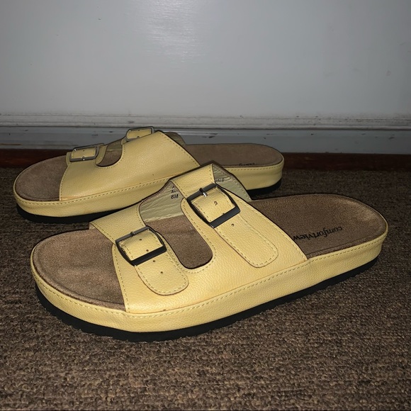 Women’s 8M COMFORTVIEW Yellow Double Buckle Slip On Comfort Sandals NEW - Picture 1 of 10